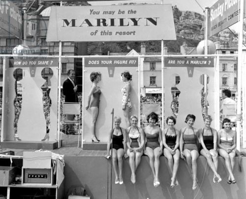 "Merilin Monronun oxşarı" müsabiqəsi. İngiltərə, 1958-ci il