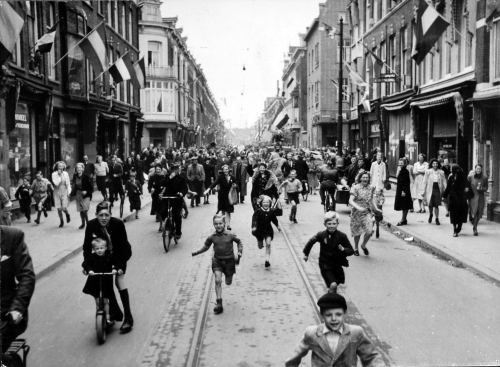 Azad edilmiş Amsterdam, may 1945-ci il