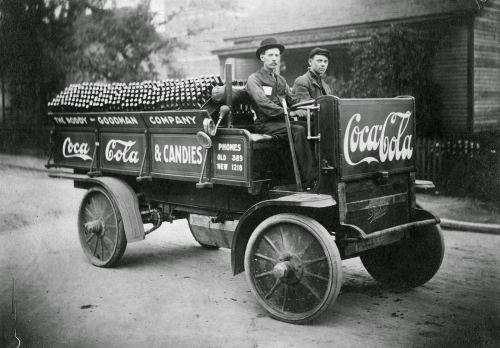 Coca-Cola'nın çatdırılması. ABŞ, 1909-cu il