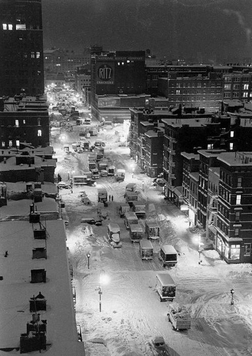 Qarlı gecə, Nyu-York, 1947-ci il