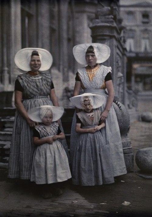 Ana və qızları, Hollandiya, 1931-ci il