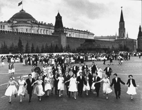 Qırmızı meydanda məzunlar, Moskva, 1960-cı illər