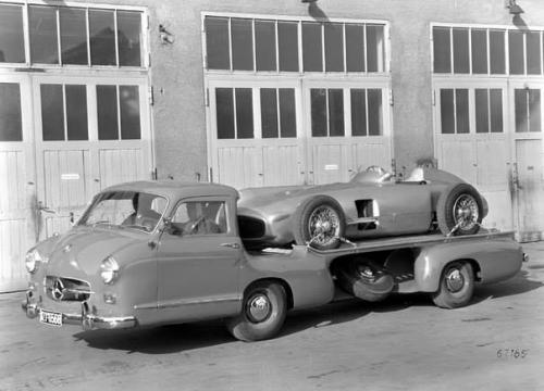 Yarış avtomobillərinin nəql olunması üçün Mercedes, Almaniya, 1954-cü il
