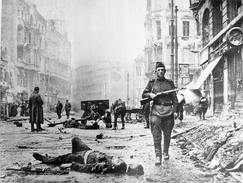 Berlin, 1945-ci ilin may ayı