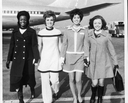 Amerika hava yollarının stüardessaları, 1975-ci il
