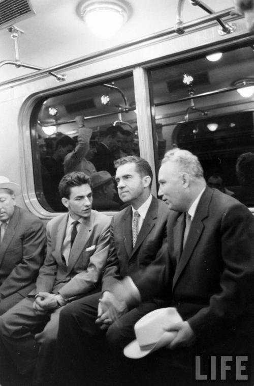 ABŞ-ın vitse-prezidenti Nikson Leninqrad metrosunda, avqust 1959-cu il