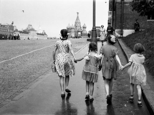 Qırmızı meydanda gəzinti, 1950-ci illər