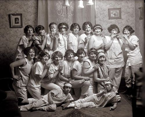 Pijama əyləncə gecəsi, 1924-cü il