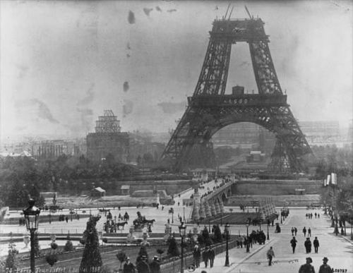Parisdə Eyfel qülləsinin tikintisi, 1888-ci ilin iyulu
