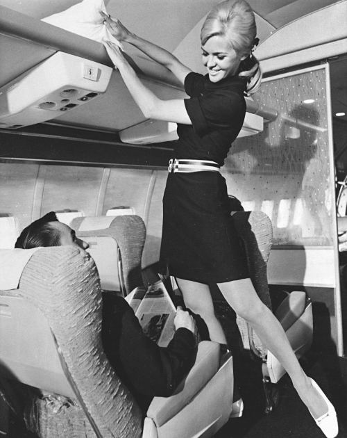 American Airlines stüardessası, 1967-ci il