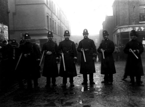 İngilis polisləri. London, 1911-ci il