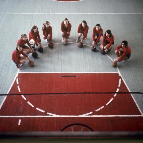 15 nömrəli məktəbin voleybol komandası. Sumqayıt, 1972-ci il