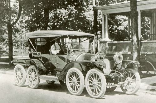 8 təkərli avtomobil. ABŞ, 1910-cu il