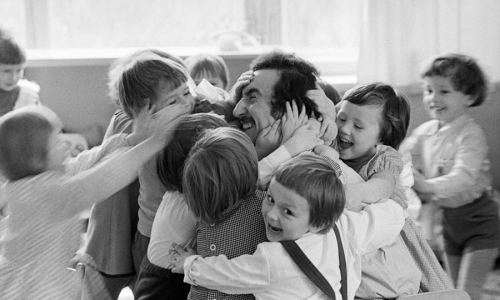 Uşaqlar və uşaq bağçasının tərbiyəçisi. Moskva, 1982-ci il