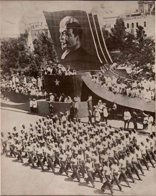 Azadlıq meydanında parad, 1935-ci il