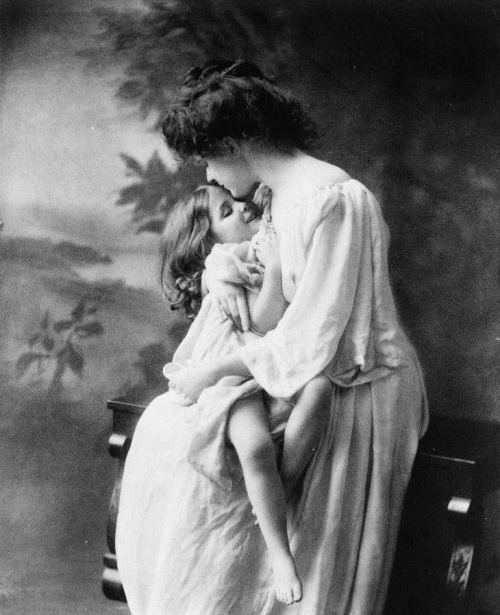 Ana sevgisi, 1911-ci il