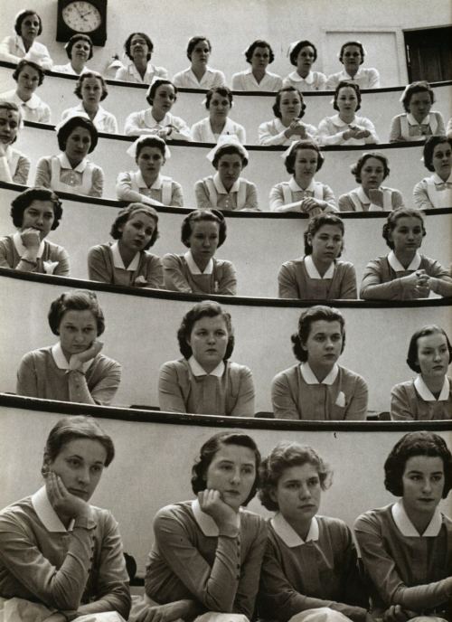 Gələcək tibb bacıları mühazirədə, Nyu-York, 1938-ci il