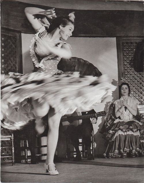 Qaraçı flamenko rəqsi edir, 1956-cı il