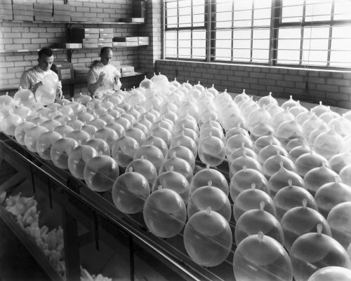 Prezervativlərin yoxlanışı, 1935-ci il