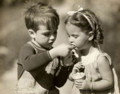 Bacısına dondurma yedizdirən oğlan, 1950-ci illər