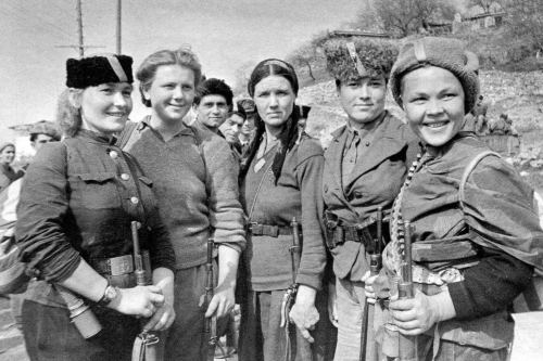 Sovet partizanları Krımda, 1944-cü il