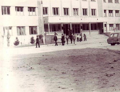 88 nömrəli məktəb, Əhmədli, Bakı. 1981-ci il