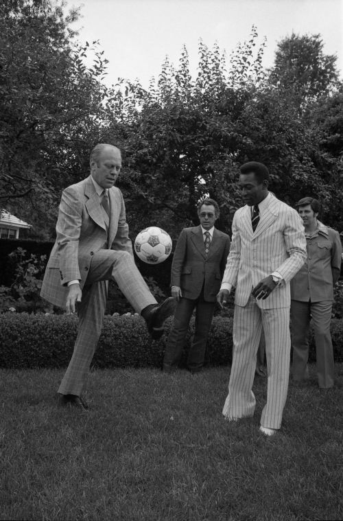 Prezident Cerald Ford və Pele. ABŞ, 1975-ci il