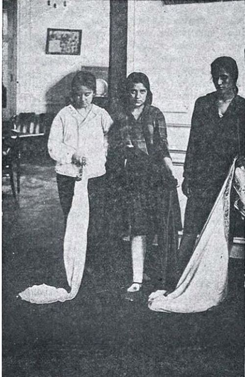 Çarşabı atan azərbaycanlılar, Bakı. 1924-cü il