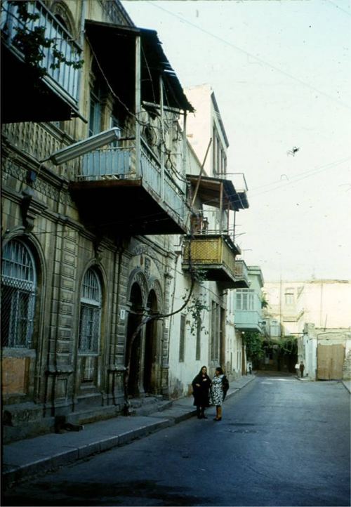 Məhəllədə. Bakı, 1975-ci il