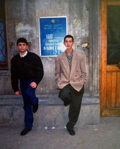 160 nömrəli məktəbin şagirdləri, Bakı. 1995-ci il