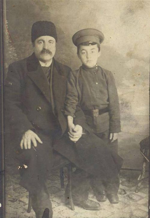 Cəlil Məmmədquluzadə oğlu Midhət ilə, 1916-cı il