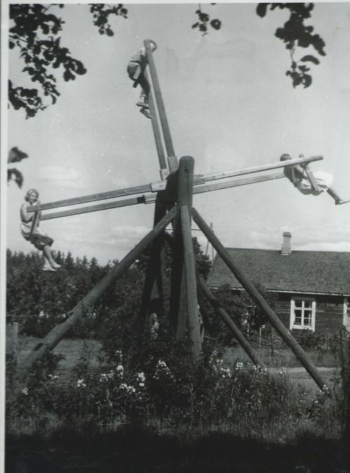 Yelləncək. Finlandiya, 1950-ci illər