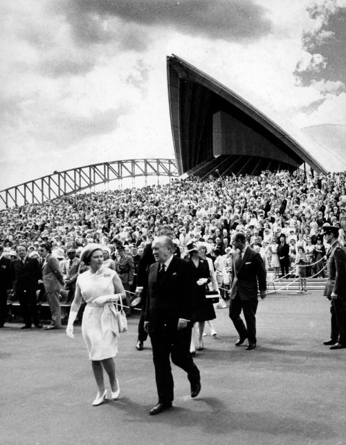 Şahzadə II Elizabet Sidney Opera Teatrının açılışında, 1973-cü ilin oktyabrı