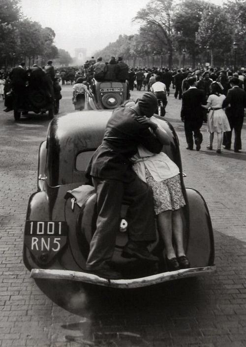 Parisin azad olması, 1944-cü il